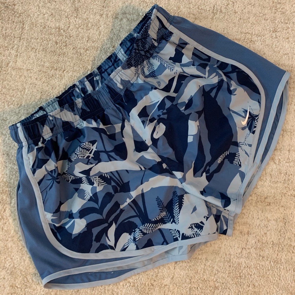 Women’s Nike Dri-Fit shorts size M